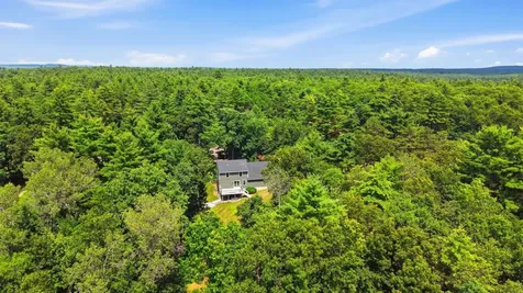 15 Newtown Plains Road Lee NH 03861