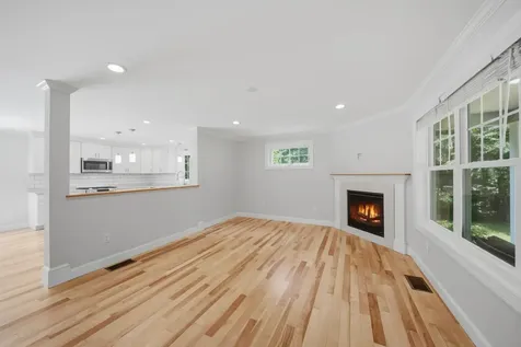 15 Newtown Plains Road Lee NH 03861