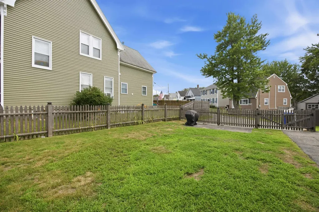 25 Dearborn Street Manchester NH 03103
