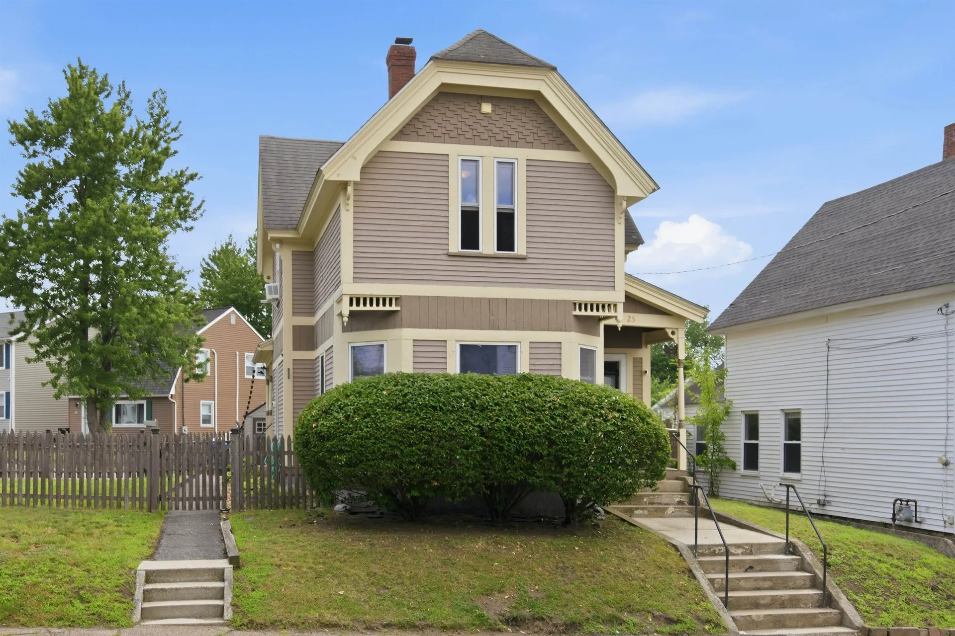 25 Dearborn Street Manchester NH 03103