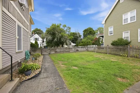 25 Dearborn Street Manchester NH 03103