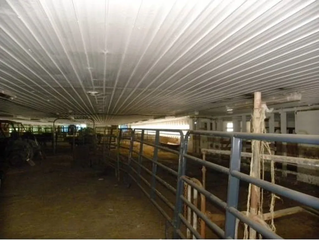2178 Vt-105 E Troy VT 05859