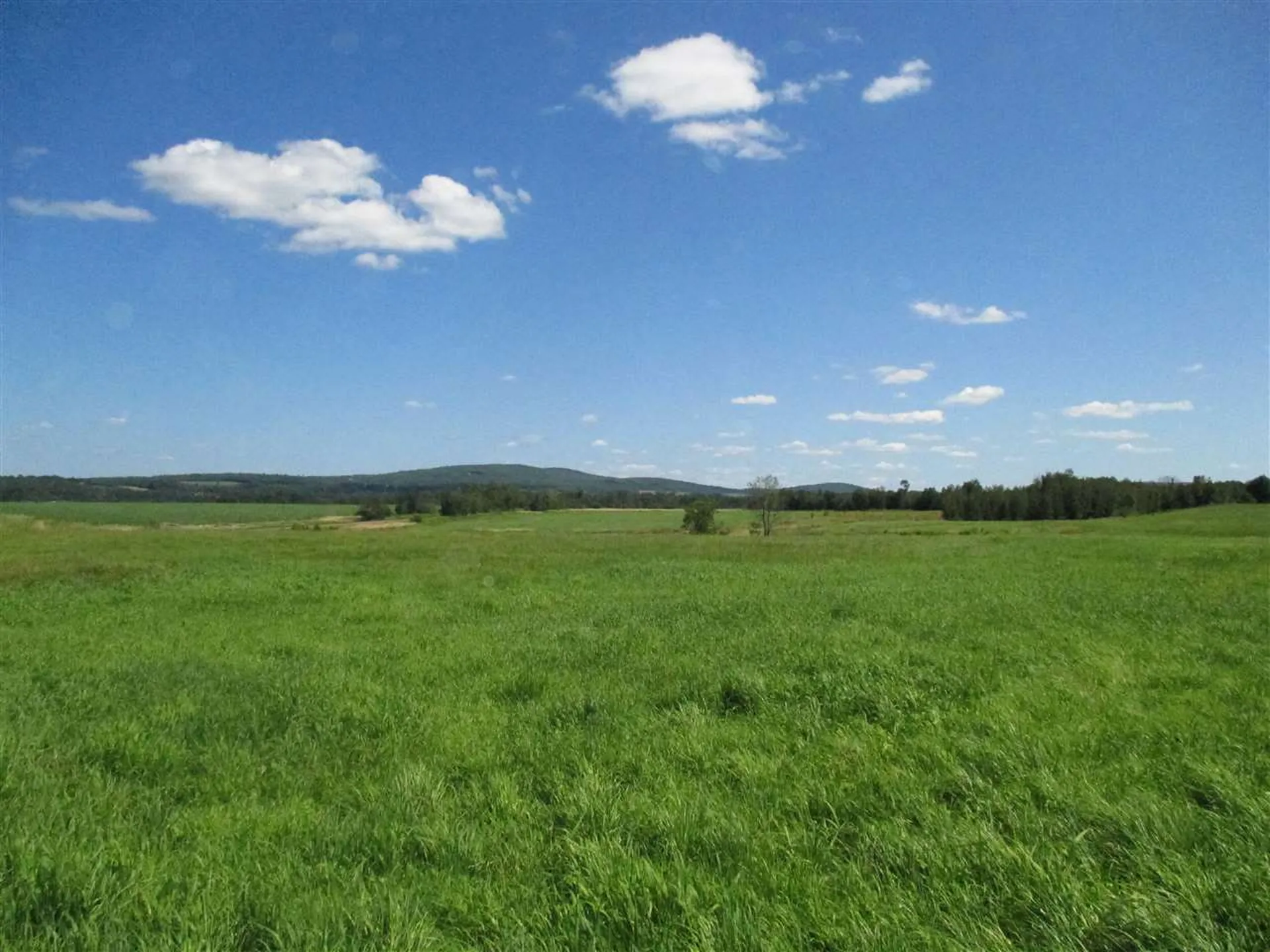 2178 Vt-105 E Troy VT 05859