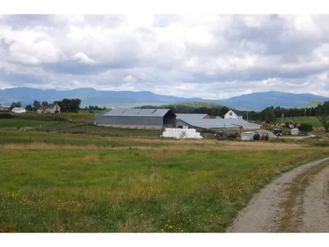 2178 Vt-105 E Troy VT 05859
