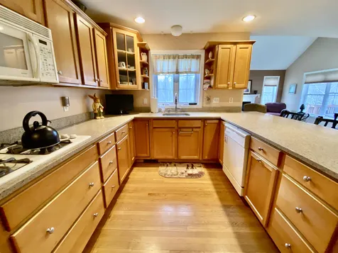 42 Ezras Way Dover NH 03820