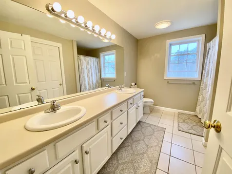 42 Ezras Way Dover NH 03820