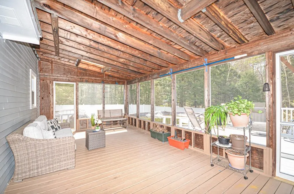 94 Buttonwood Drive Auburn NH 03032