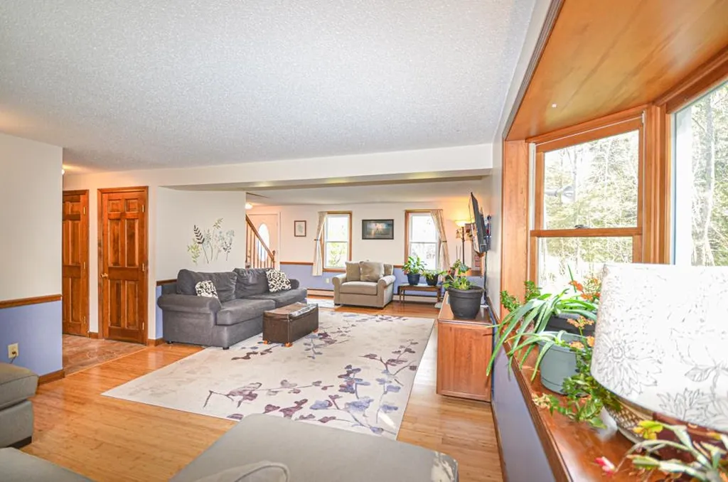 94 Buttonwood Drive Auburn NH 03032