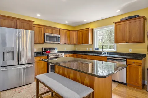 16 Emerson Road Durham NH 03824