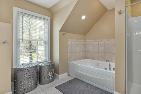 16 Emerson Road Durham NH 03824
