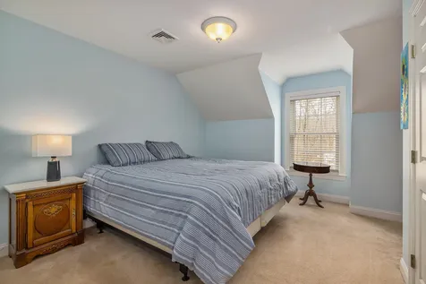 16 Emerson Road Durham NH 03824