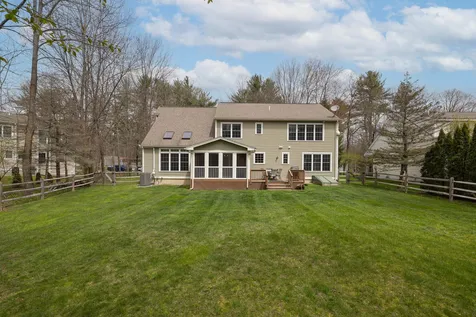 16 Emerson Road Durham NH 03824