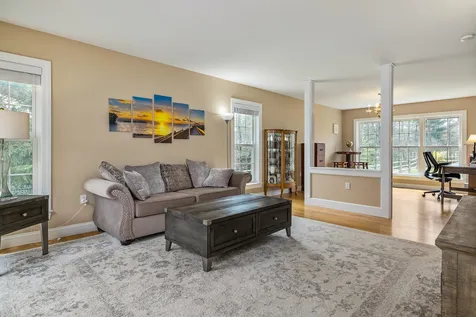 16 Emerson Road Durham NH 03824