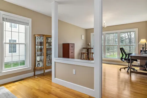 16 Emerson Road Durham NH 03824