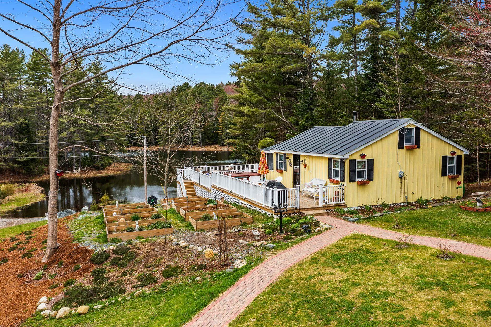 1580 Tenney Pond Road Newbury VT 05051