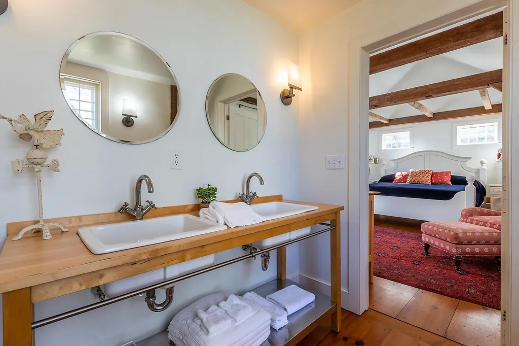 4896 South Road Woodstock VT 05071