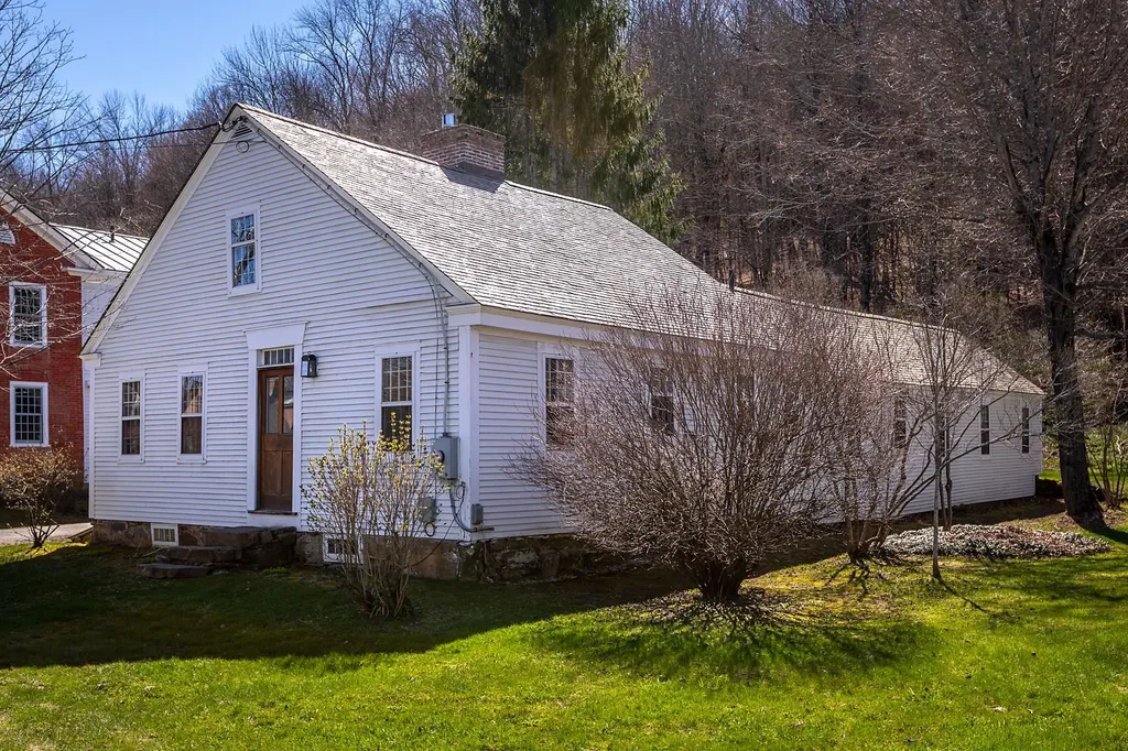 4896 South Road Woodstock VT 05071