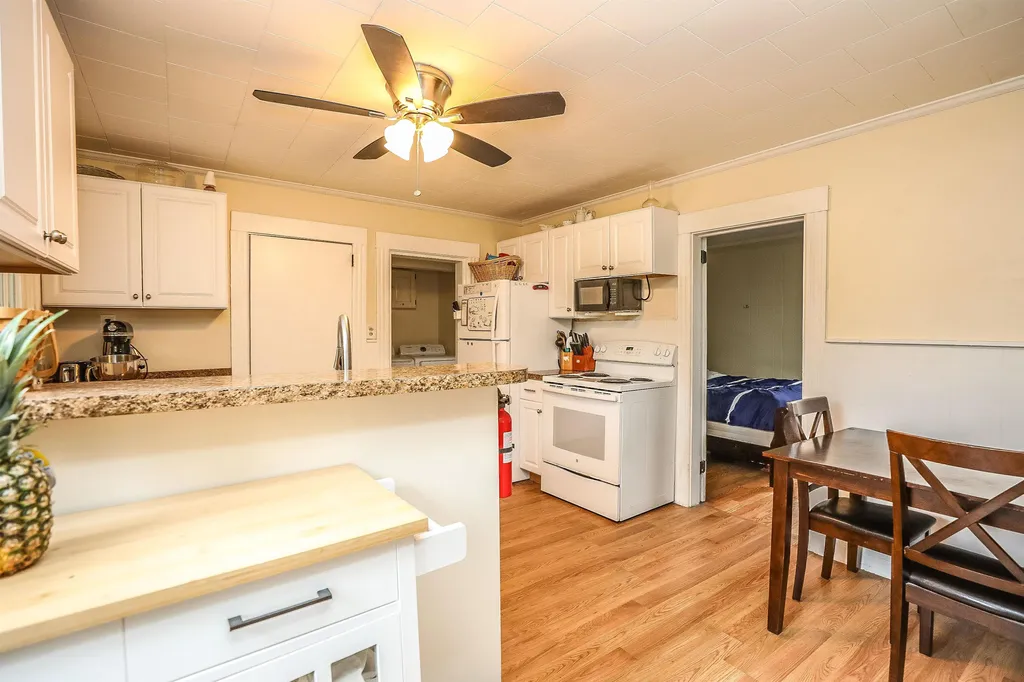 6 Alice Avenue Hooksett NH 03106
