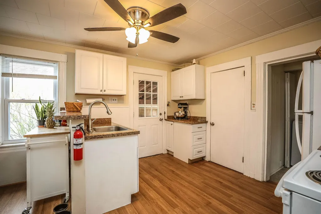 6 Alice Avenue Hooksett NH 03106