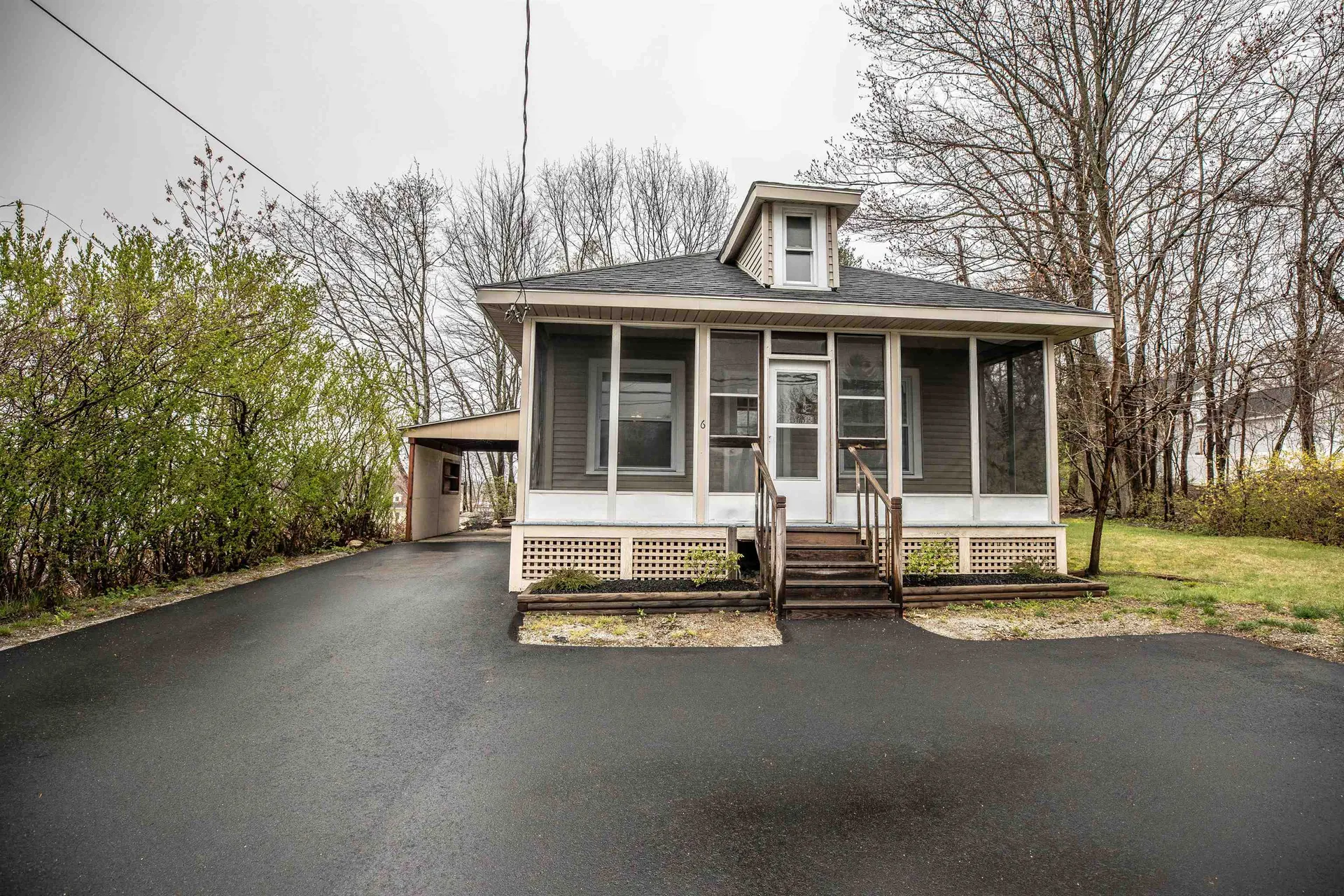 6 Alice Avenue Hooksett NH 03106