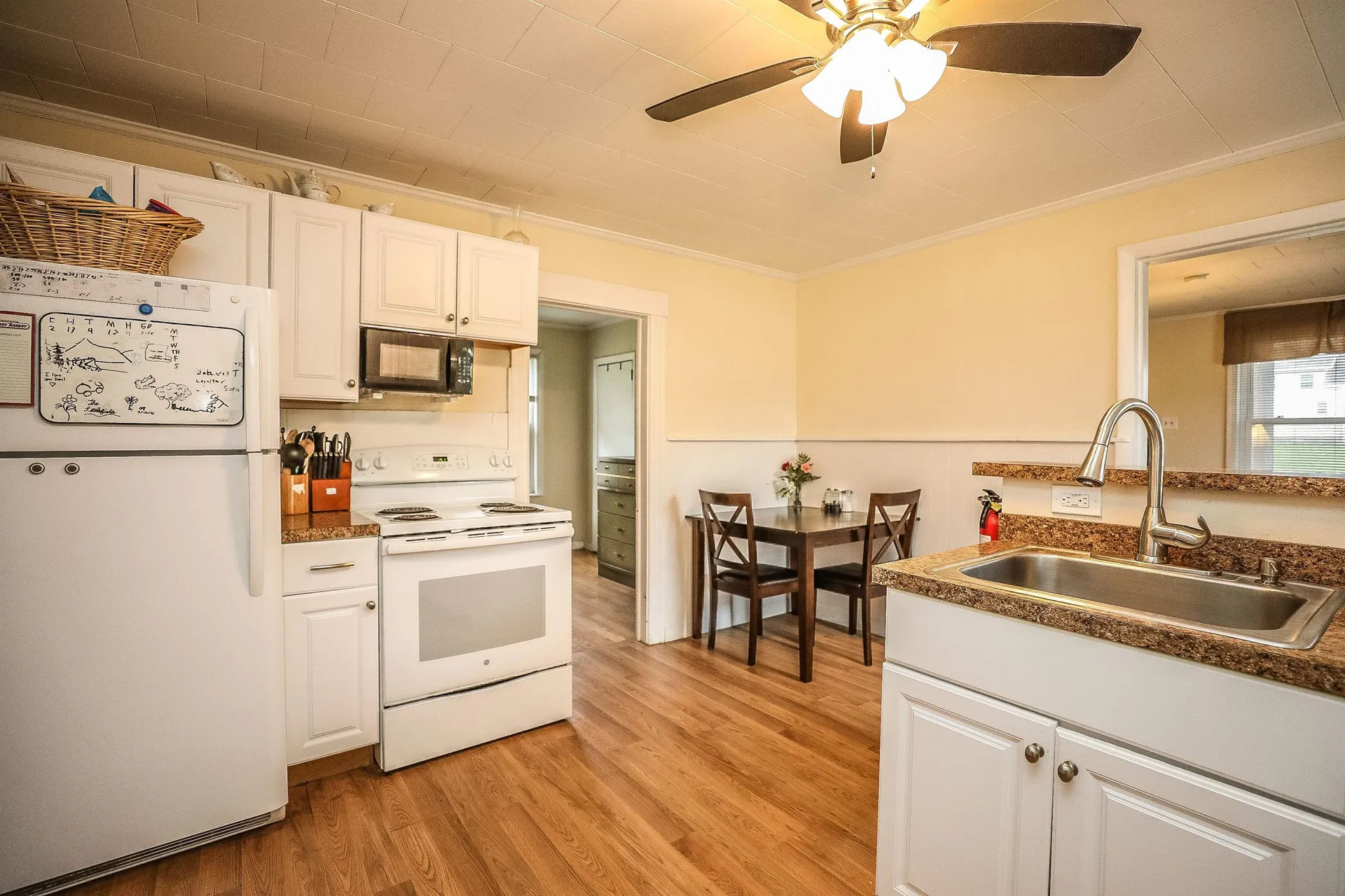 6 Alice Avenue Hooksett NH 03106