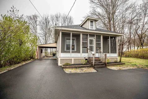 6 Alice Avenue Hooksett NH 03106