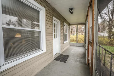 6 Alice Avenue Hooksett NH 03106