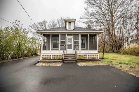 6 Alice Avenue Hooksett NH 03106