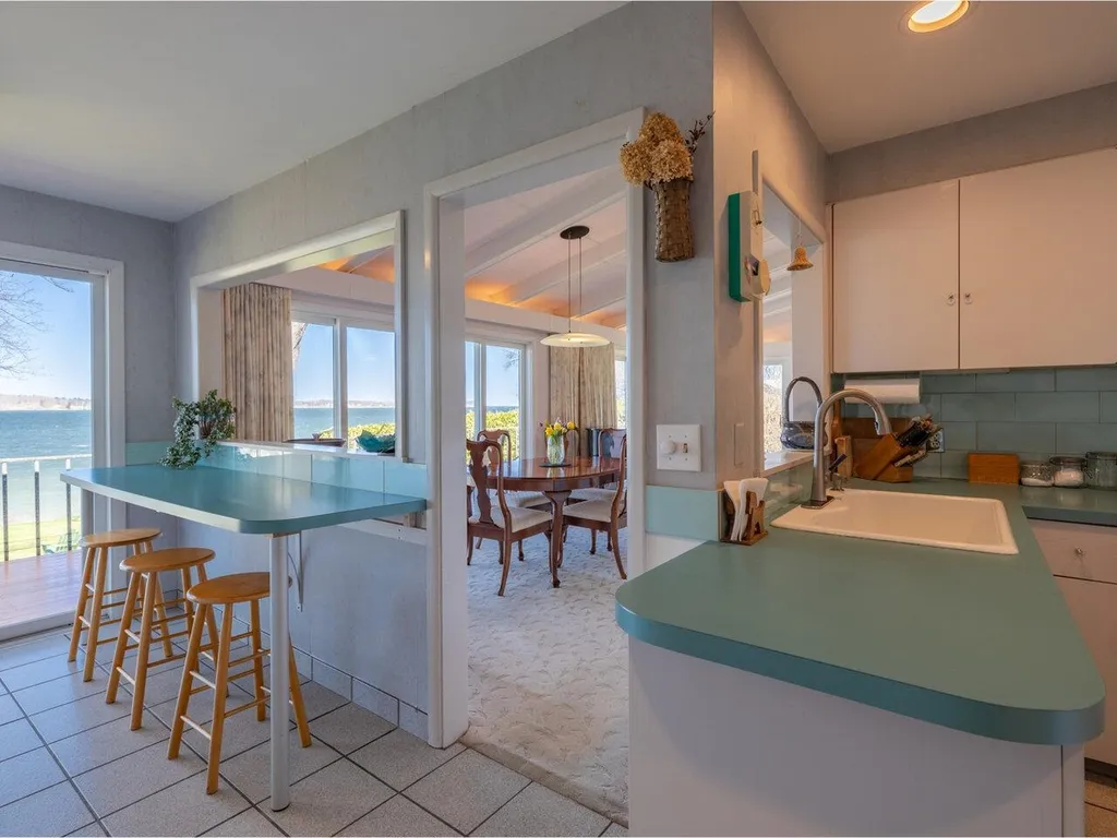 315 Champlain Drive Shelburne VT 05482
