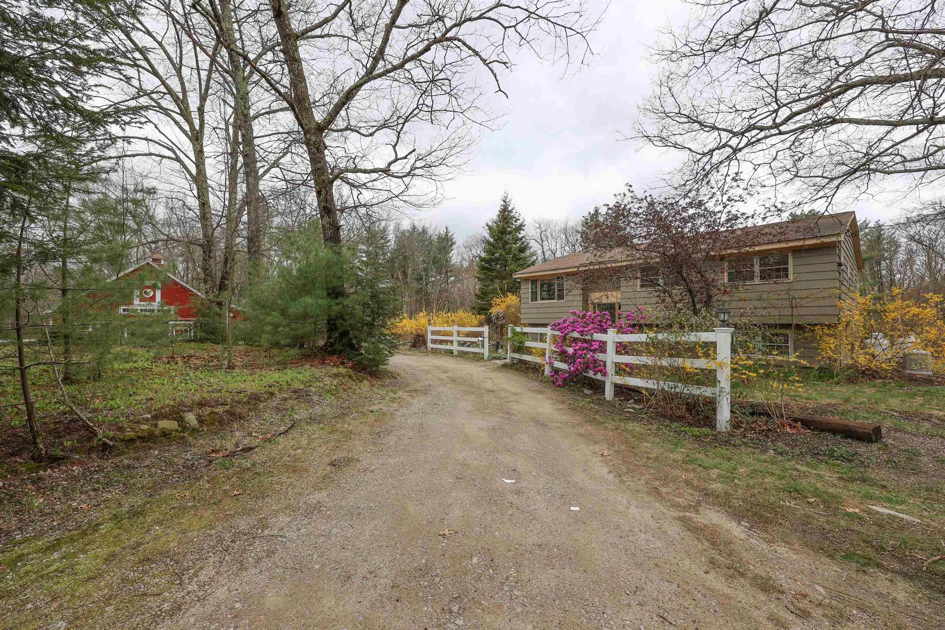 168 Harantis Lake Road Chester NH 03036