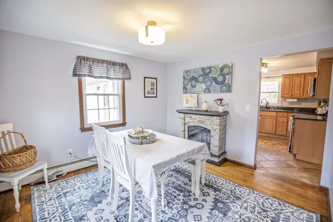 688 Main Street Danville NH 03819