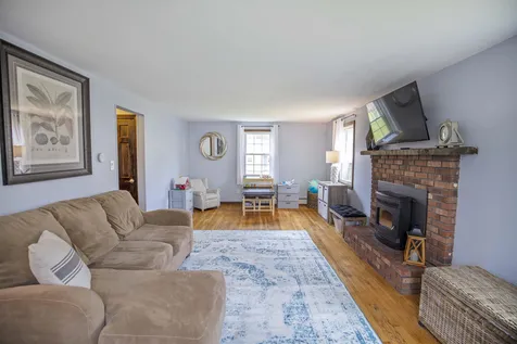 688 Main Street Danville NH 03819