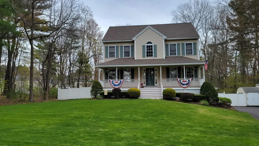 2 Tracey Lane Plaistow NH 03865
