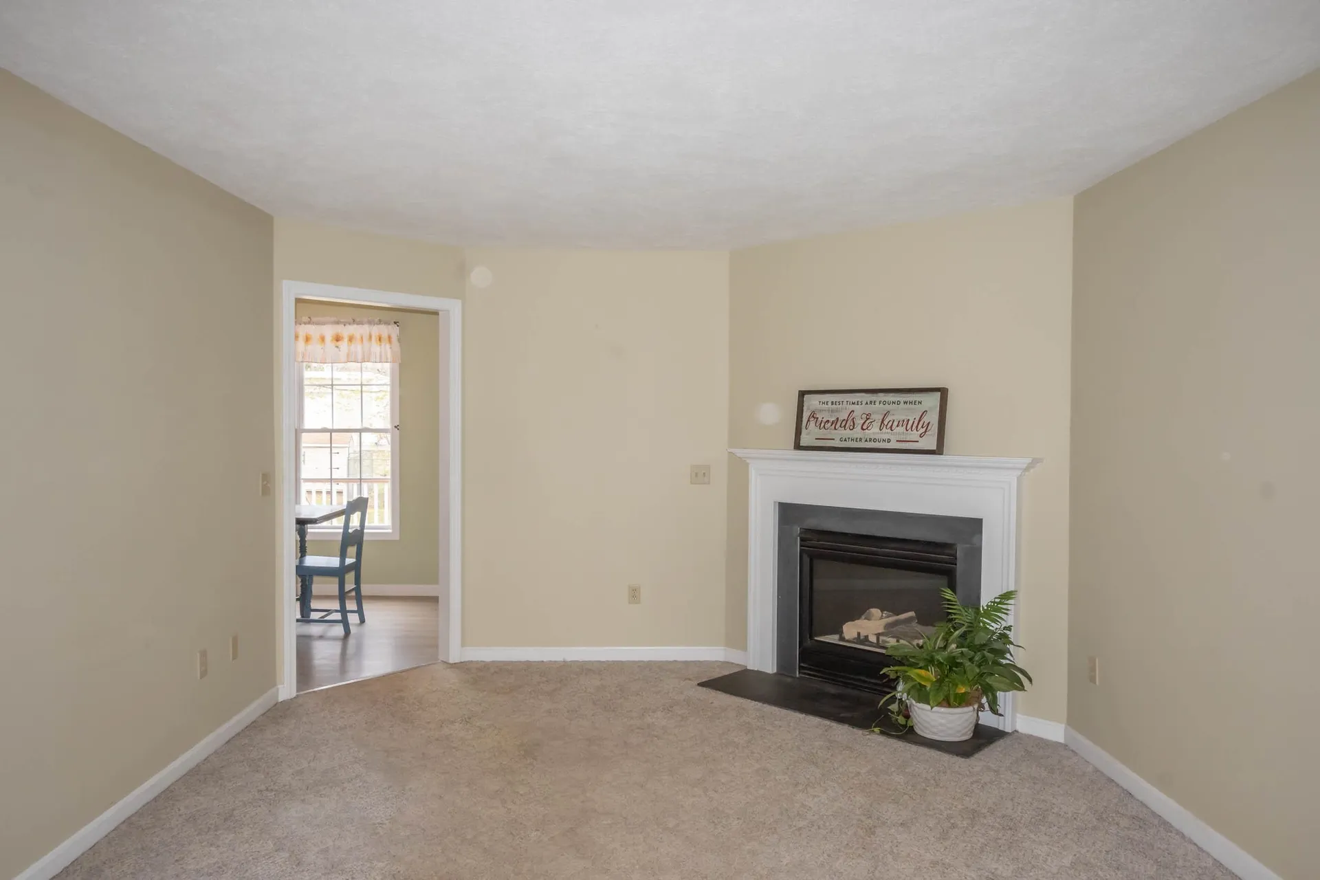 2 Tracey Lane Plaistow NH 03865