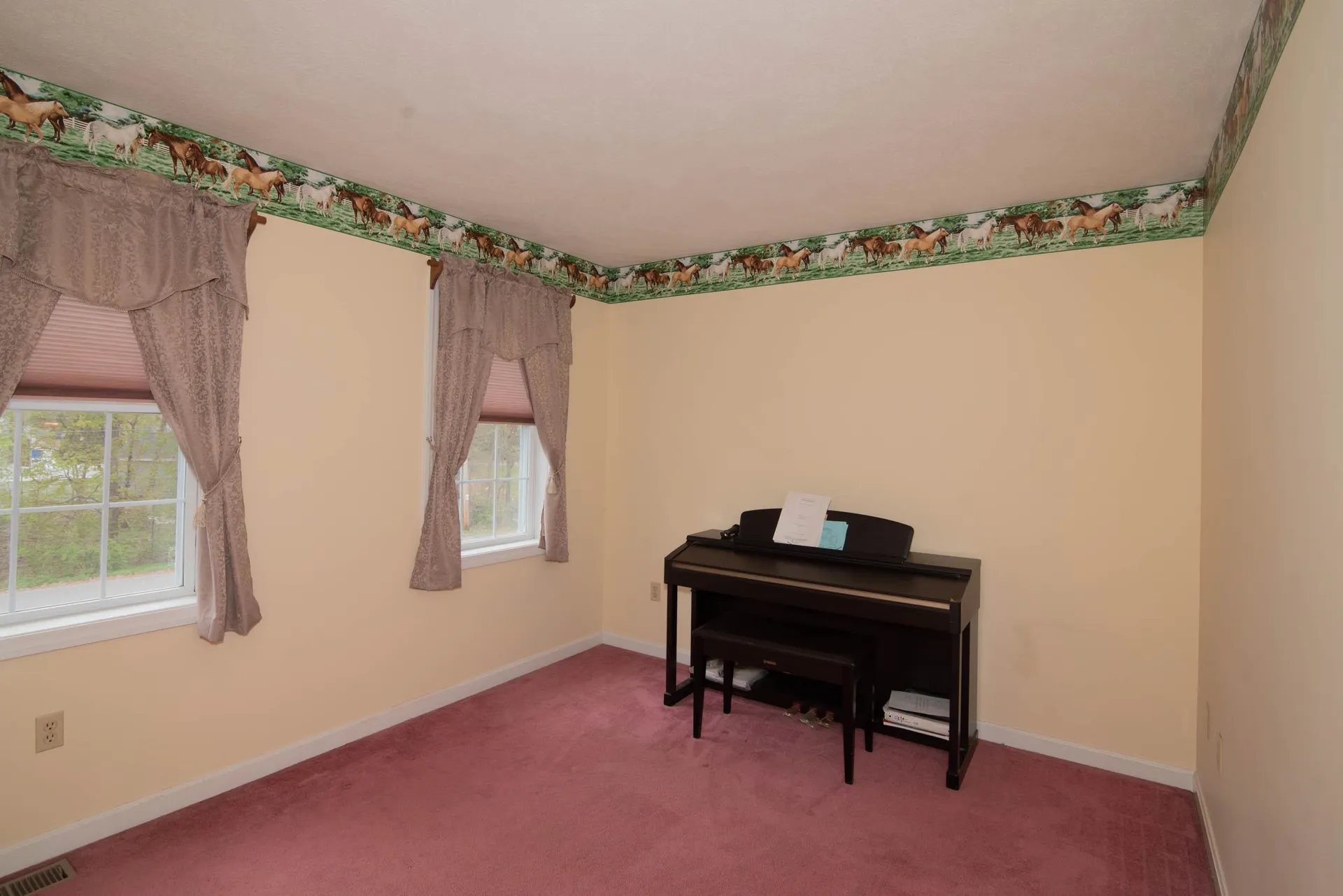 2 Tracey Lane Plaistow NH 03865