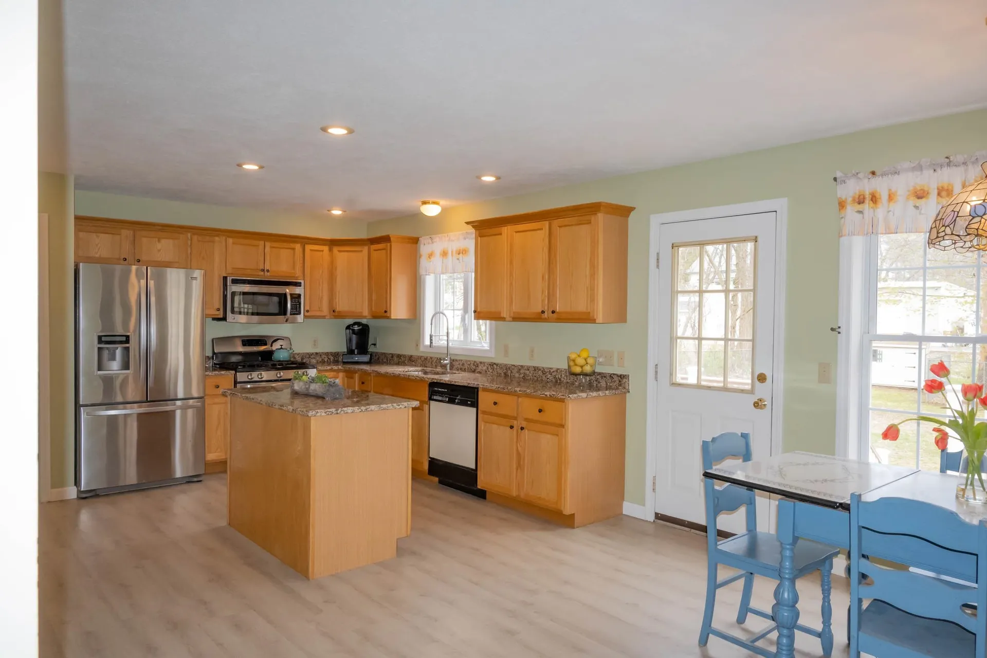 2 Tracey Lane Plaistow NH 03865