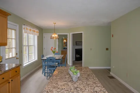 2 Tracey Lane Plaistow NH 03865