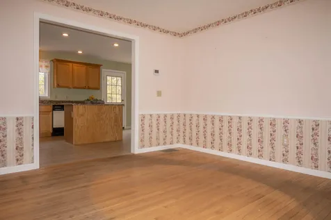 2 Tracey Lane Plaistow NH 03865