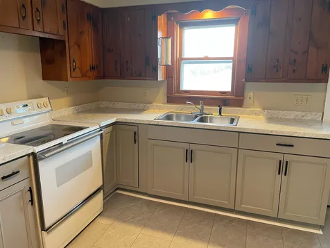 20 South Street Bristol VT 05443