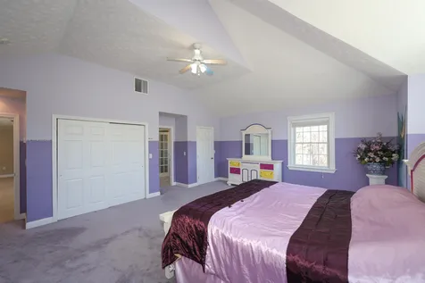 5 Crestwood Lane Nashua NH 03062
