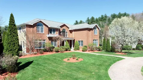 5 Crestwood Lane Nashua NH 03062