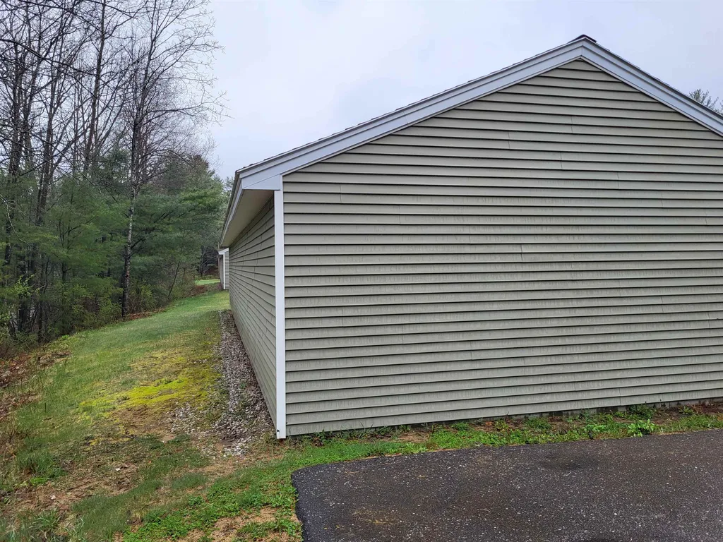 11&17 Edgewood Drive Belmont NH 03220