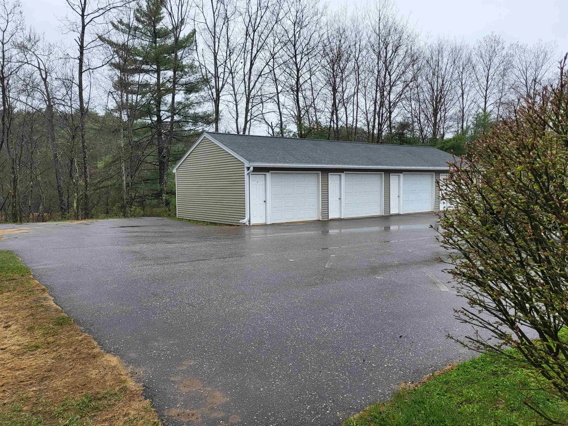 11&17 Edgewood Drive Belmont NH 03220