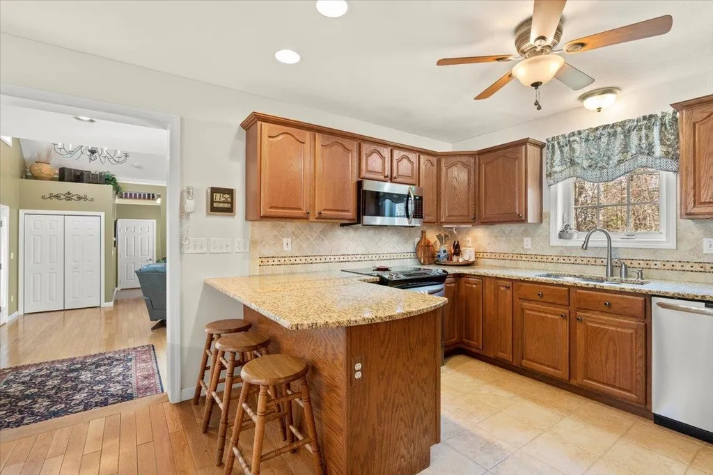 111 Juniper Drive Goffstown NH 03045