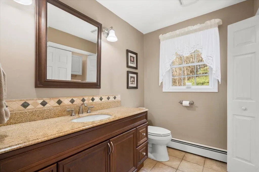 111 Juniper Drive Goffstown NH 03045