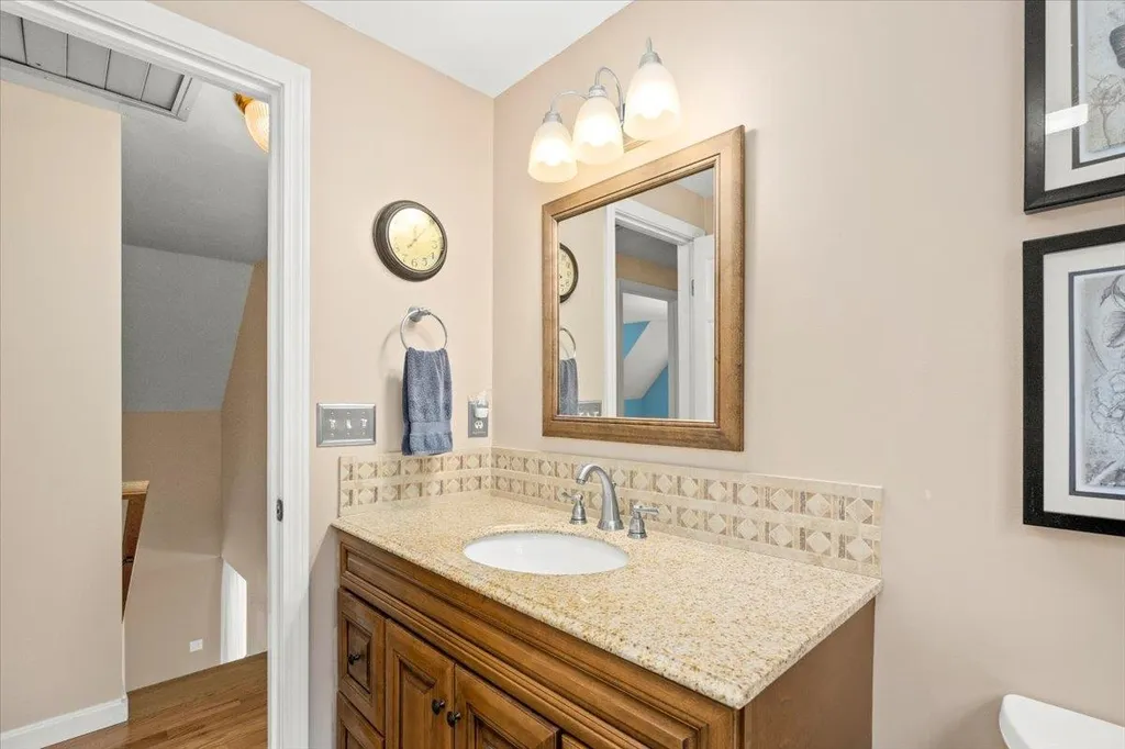111 Juniper Drive Goffstown NH 03045