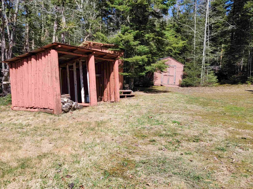 3376 N Main Street Pittsburg NH 03592