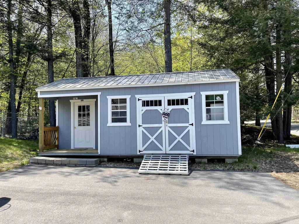10 Avalon Road Farmington NH 03835