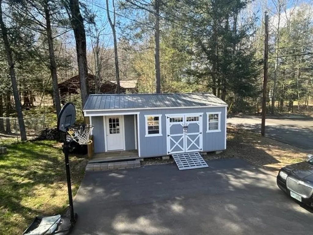 10 Avalon Road Farmington NH 03835