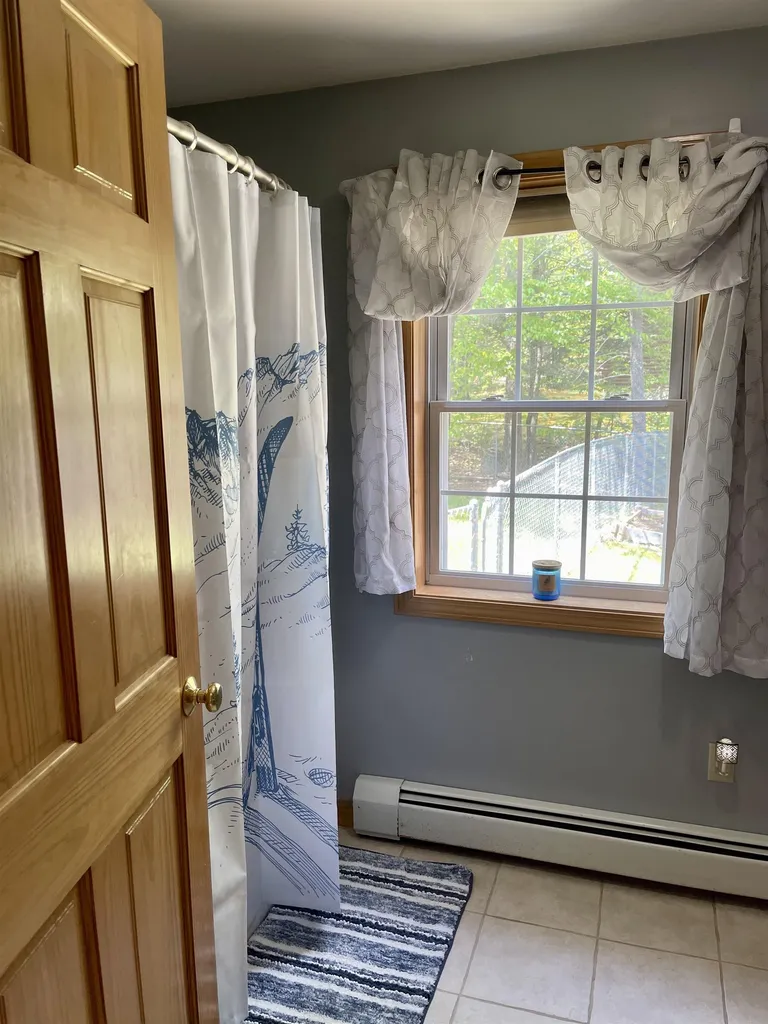 10 Avalon Road Farmington NH 03835